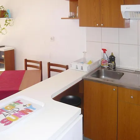 Starigrad Bungalow Near Paklenica Park Holiday home *