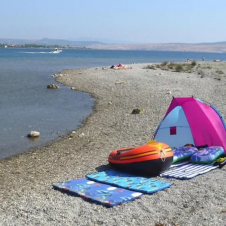 Casa de Férias Starigrad Bungalow Near Paklenica Park