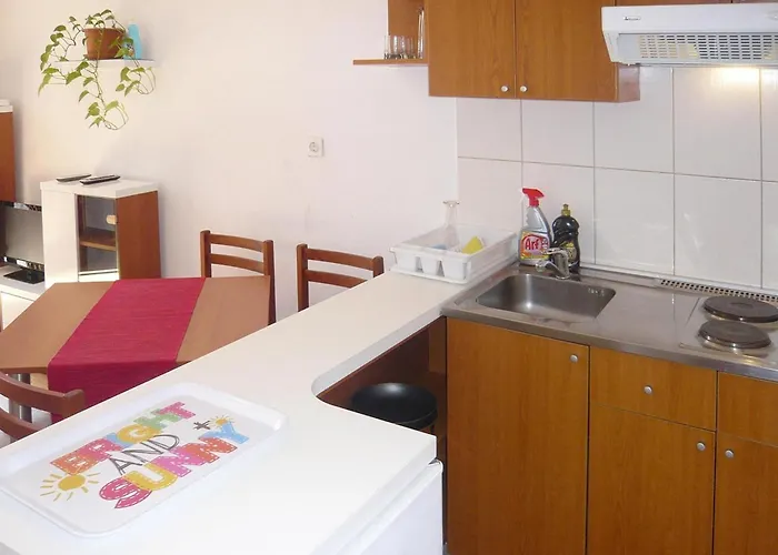 Near Paklenica Park Nyaraló *